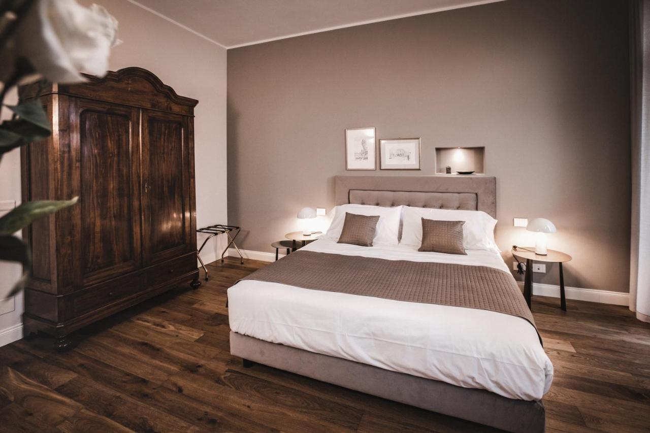 Adelaide Relais & Wine *