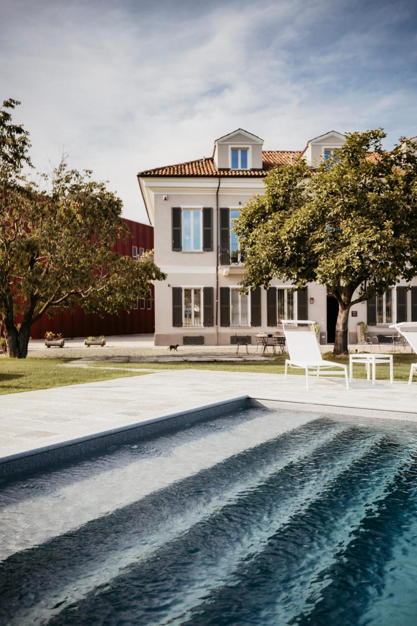 Adelaide Relais & Wine